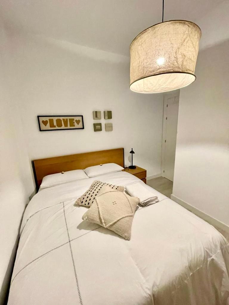 Historical Centre! Private Terrace & Gym-Near Public Parking Apartment Малага Екстериор снимка