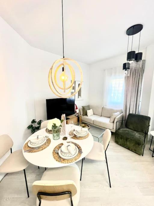 Historical Centre! Private Terrace & Gym-Near Public Parking Apartment Малага Екстериор снимка