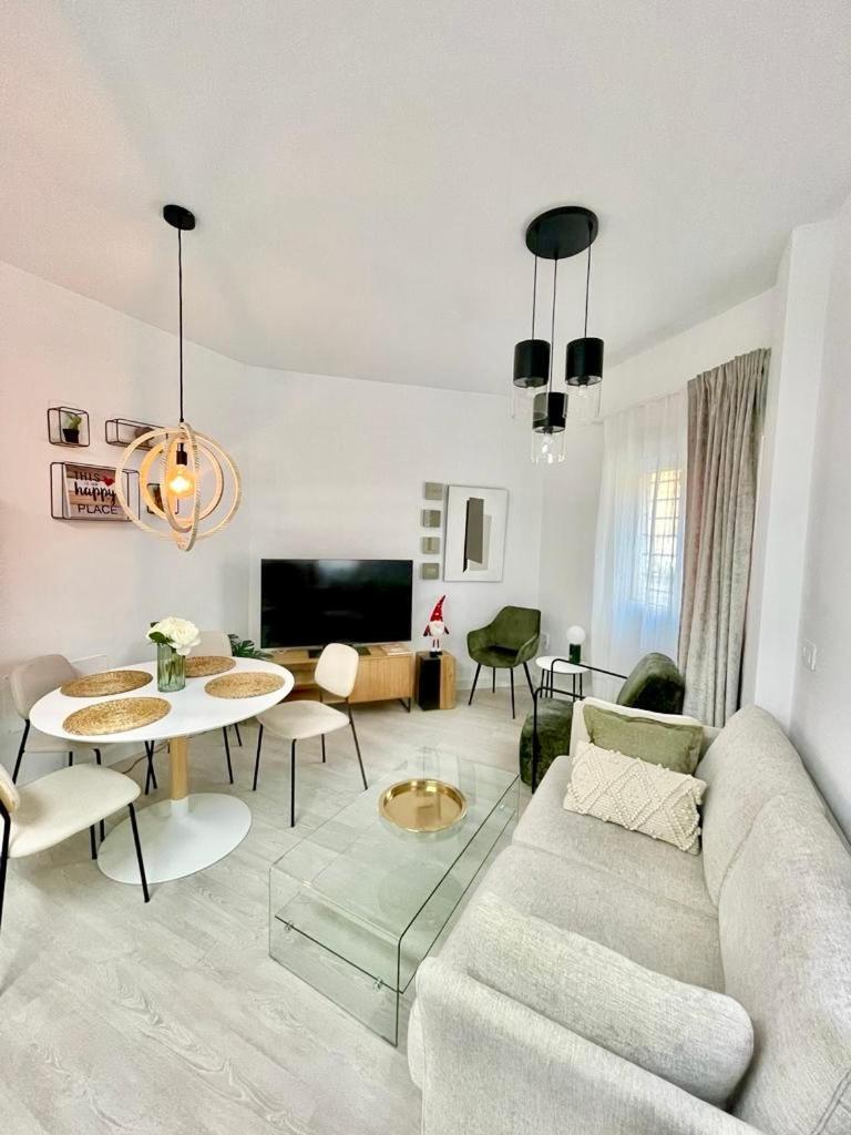Historical Centre! Private Terrace & Gym-Near Public Parking Apartment Малага Екстериор снимка