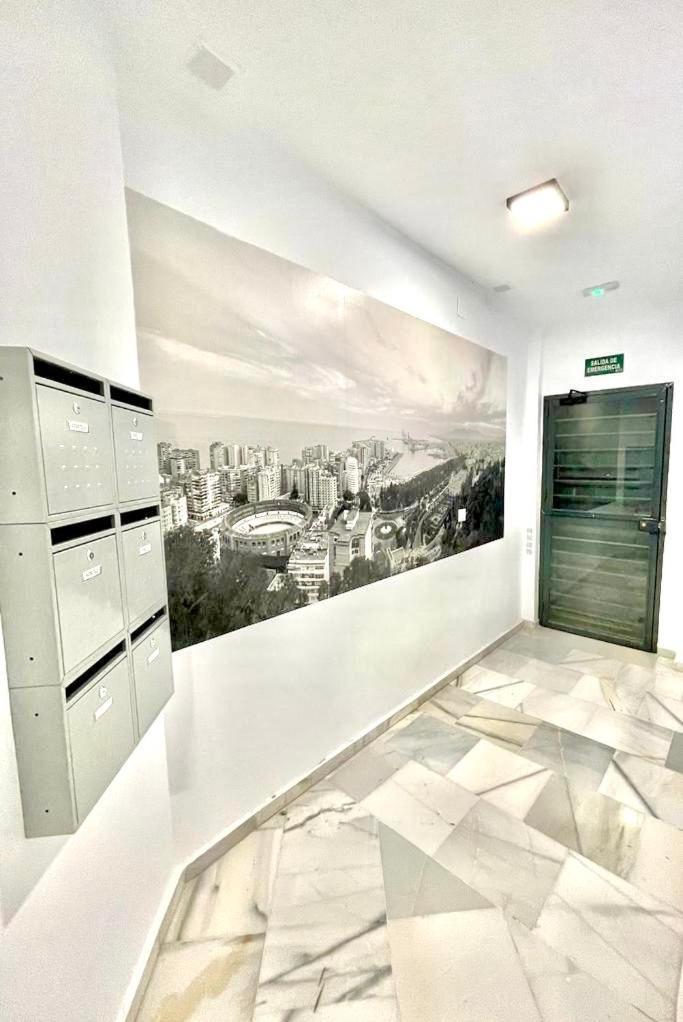 Historical Centre! Private Terrace & Gym-Near Public Parking Apartment Малага Екстериор снимка