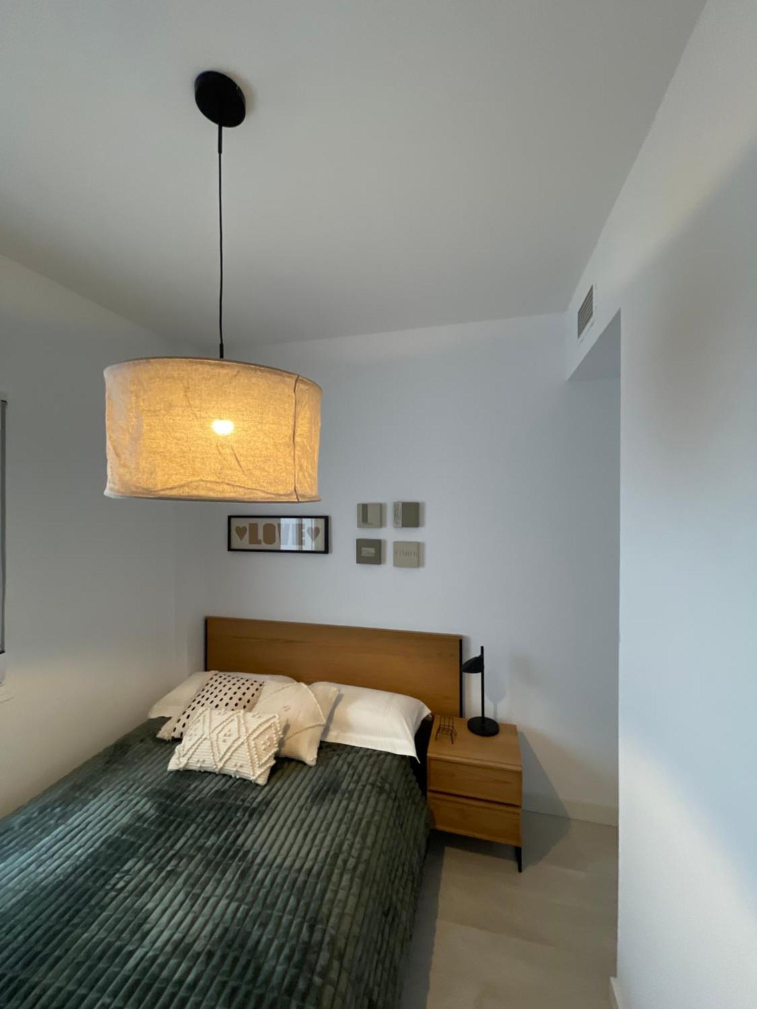 Historical Centre! Private Terrace & Gym-Near Public Parking Apartment Малага Екстериор снимка