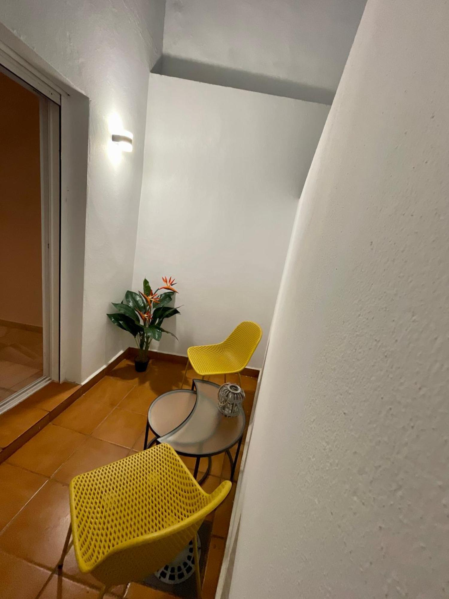 Historical Centre! Private Terrace & Gym-Near Public Parking Apartment Малага Екстериор снимка